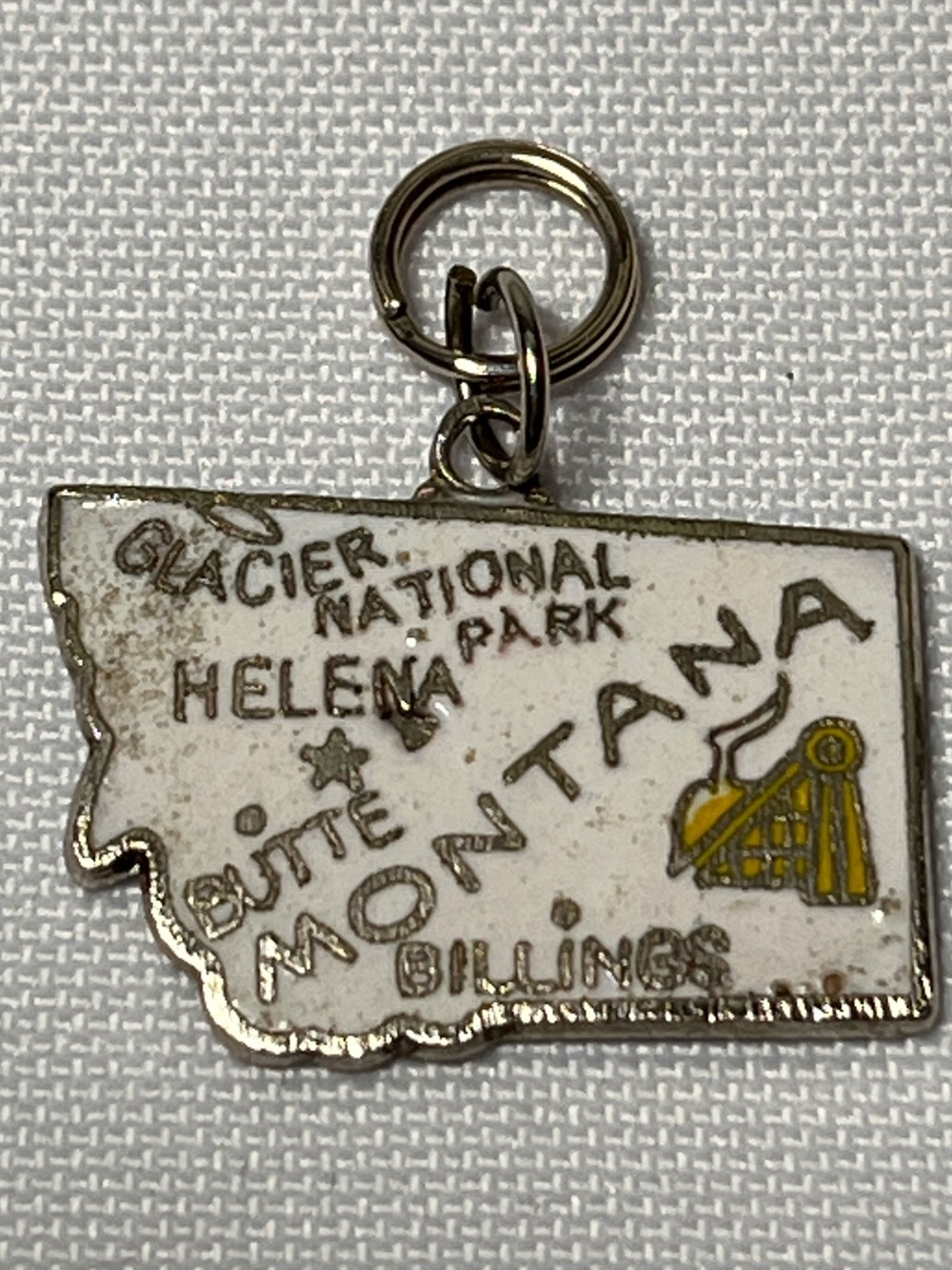 Vintage Montana State Charm Pendant
Collectible